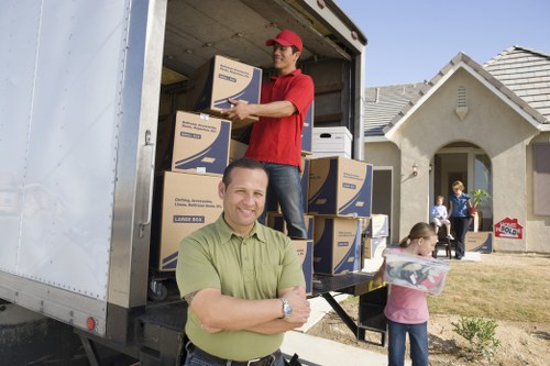 Man and van services assisting with moving in Chelsea