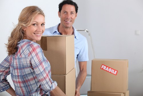 Removal and storage support for a move in progress